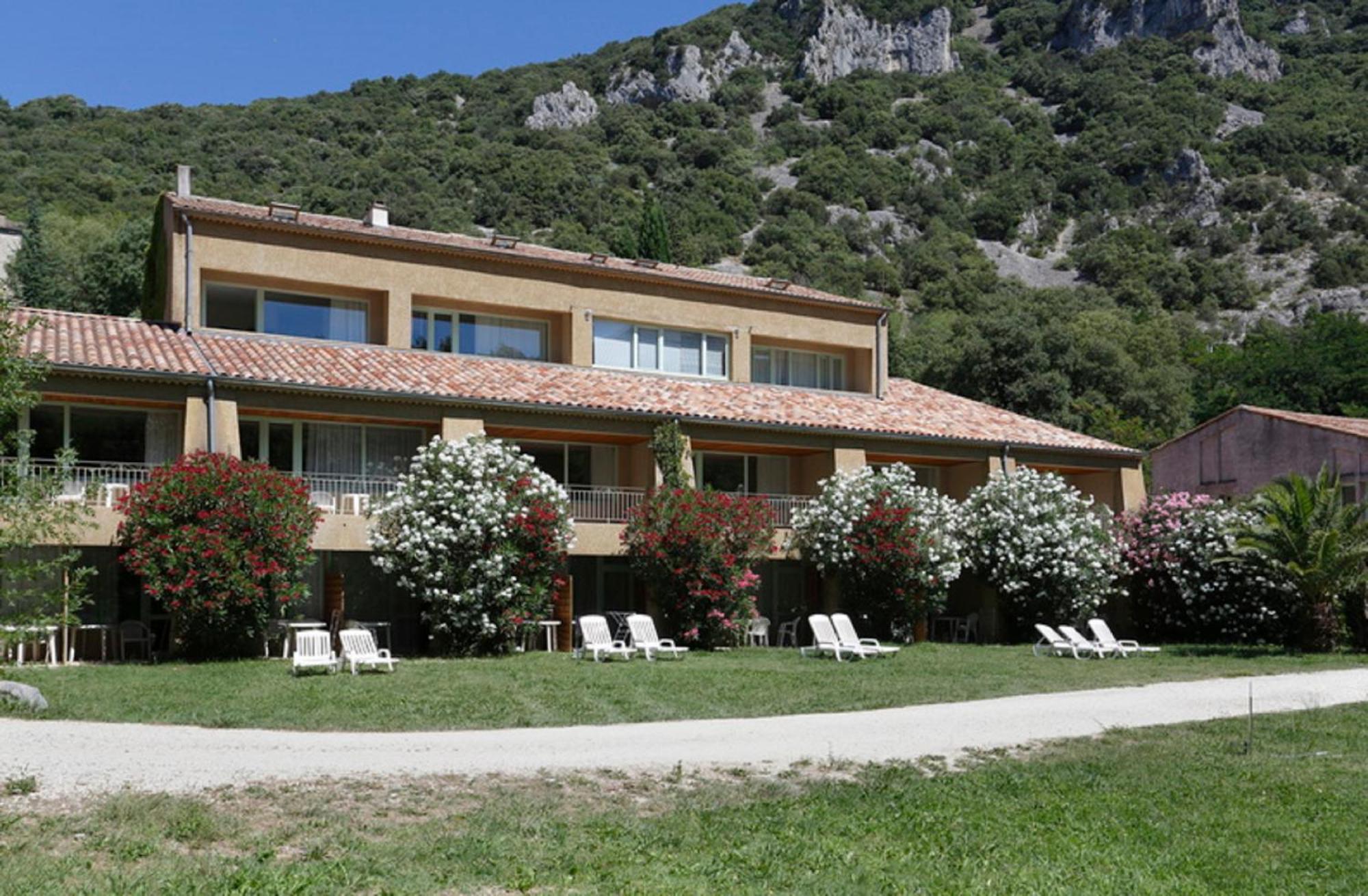 Vacanceole - Le Domaine De Chames - Pont D'Arc Vallon-Pont-dʼArc Exterior foto